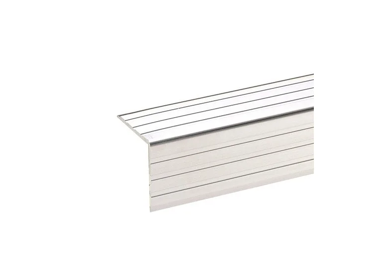 Adam Hall Hardware 6105 - Aluminium Case Angle 30 x 30 mm *Pris pr meter 